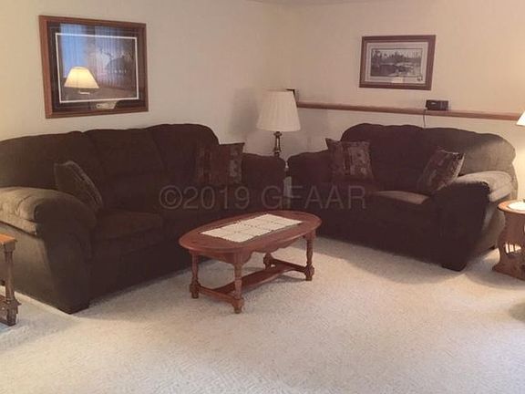 5th image of 3900 Fairview Dr