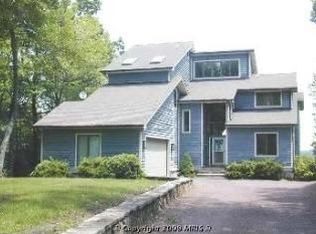 1532 Mountainview Dr, Oakland, MD 21550