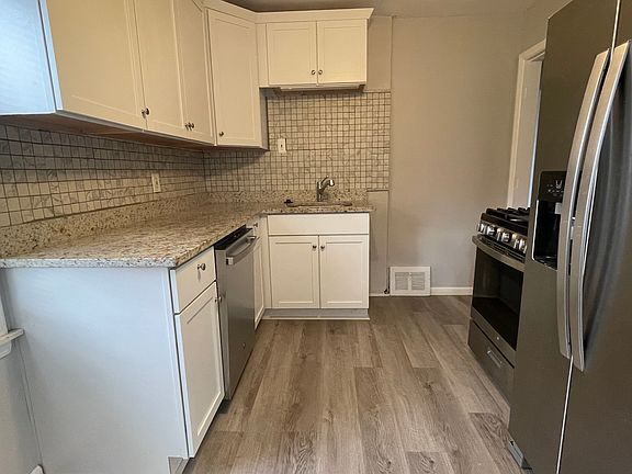 4th image of 3514 Grindley Park St