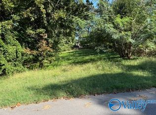 7 Cedar Cir, Guntersville, AL 35976