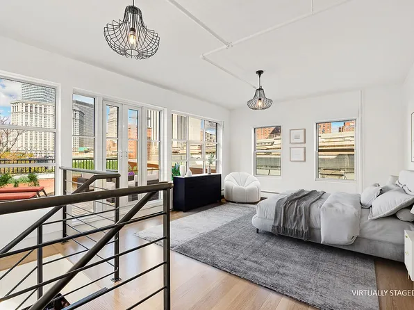 272 Water St, New York, NY 10038