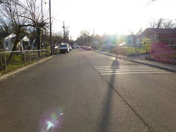 4th image of 4115 Catalpa Ave
