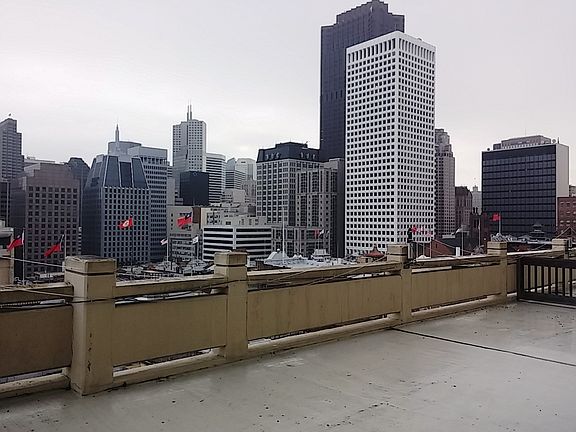 3rd image of 946 Stockton St APT 6B