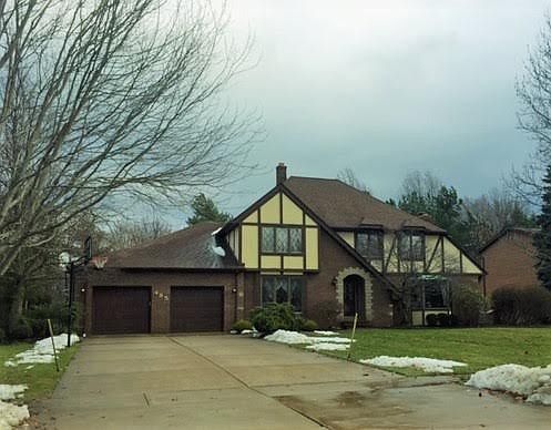 1st image of 485 Lynden Dr