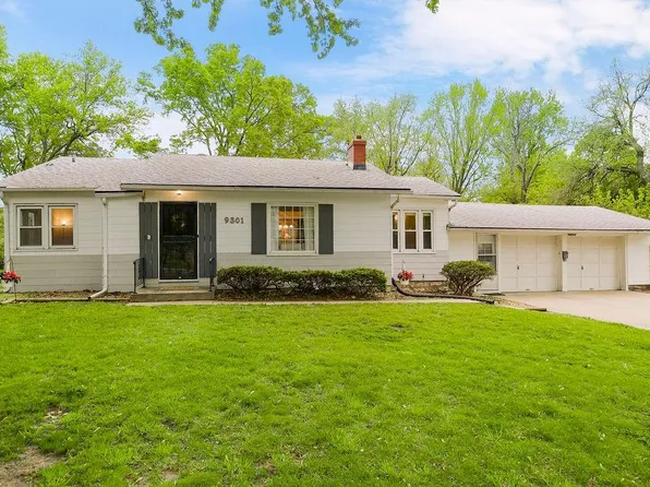 9301 E 64th Ter, Raytown, MO 64133