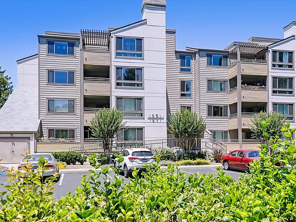 3rd image of 1271 Poplar Ave APT 309