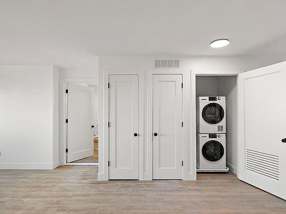 5th image of 913 N Market St #4