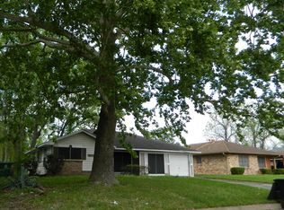 10031 Rebel Rd, Houston, TX 77016