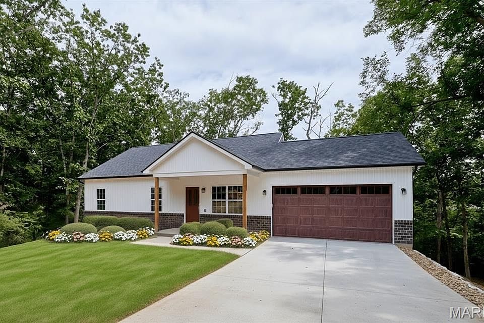 1st image of 31426 Hickory Ct