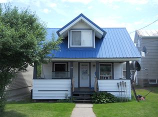 14 Rock St, Alexandria Bay, NY 13607