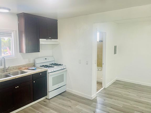 2nd image of 3024 National Ave
