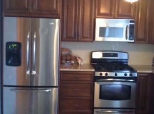 141 Sharrotts Rd, Staten Island, NY 10309