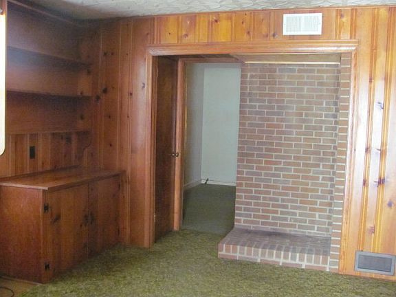 3rd image of 641 Lee Ave