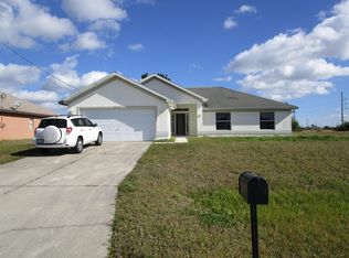 2415 NW 8th Pl, Cape Coral, FL 33993