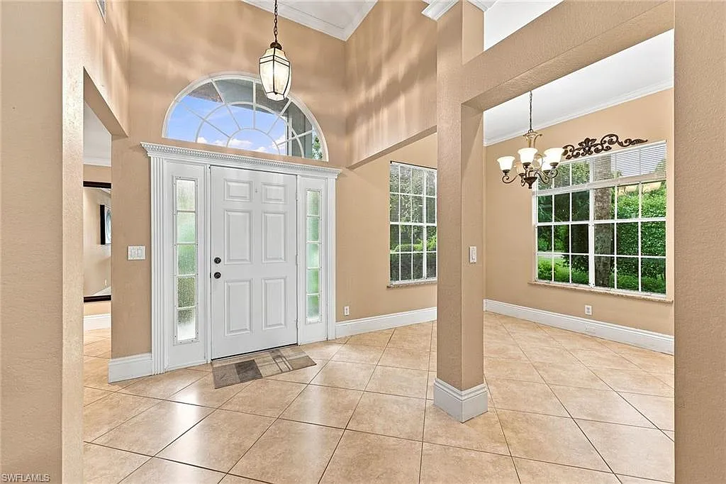 3 bed, 2.0 bath, 1892 sqft, $3,950 — Photo 3