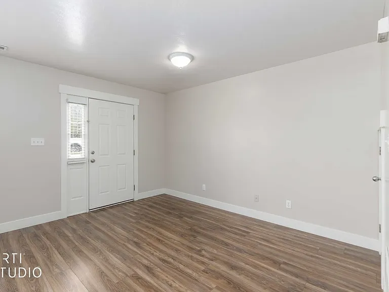 4817 S Old Post Rd #1 — Photo 8
