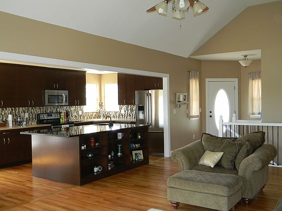 2nd image of 1311 NW Persimmon Dr