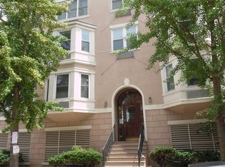 242 Barrow St #202, Jersey City, NJ 07302