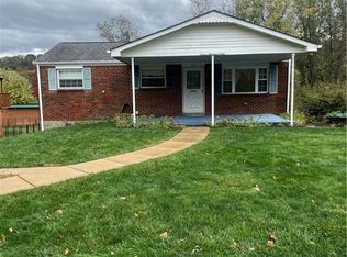 709 Providence Dr, Pittsburgh, PA 15239