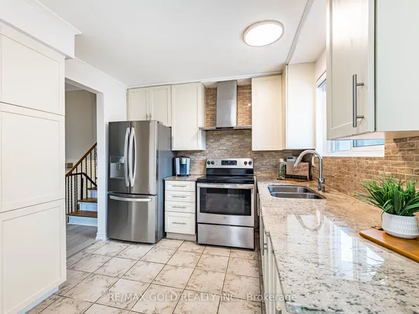 52 Garfield Cres, Brampton, ON L6V 1V8