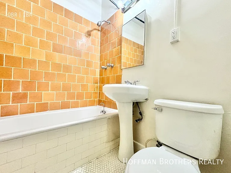 532 S Coronado St #201 — Photo 6
