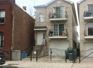 47 Emmet St, Newark, NJ 07114