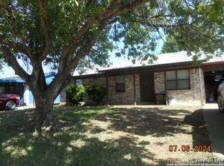 1536 Jami Dr, Pleasanton, TX 78064