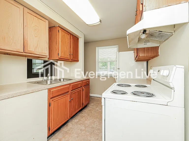6809 Tiger Dr — Photo 8