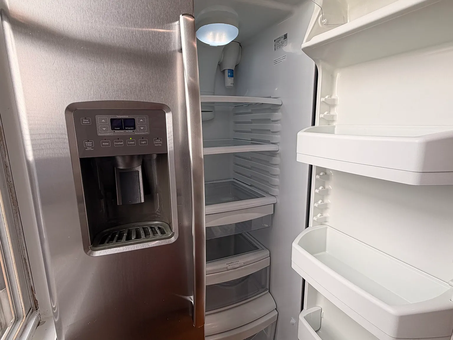 3 bed, 1100 sqft, $3,200 — Photo 4
