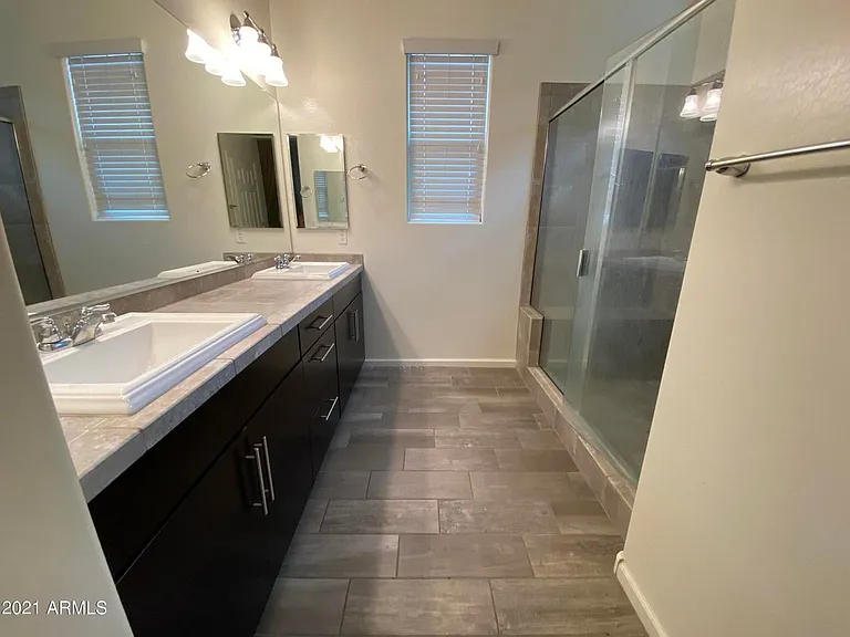 3549 E Apricot Ln — Photo 16