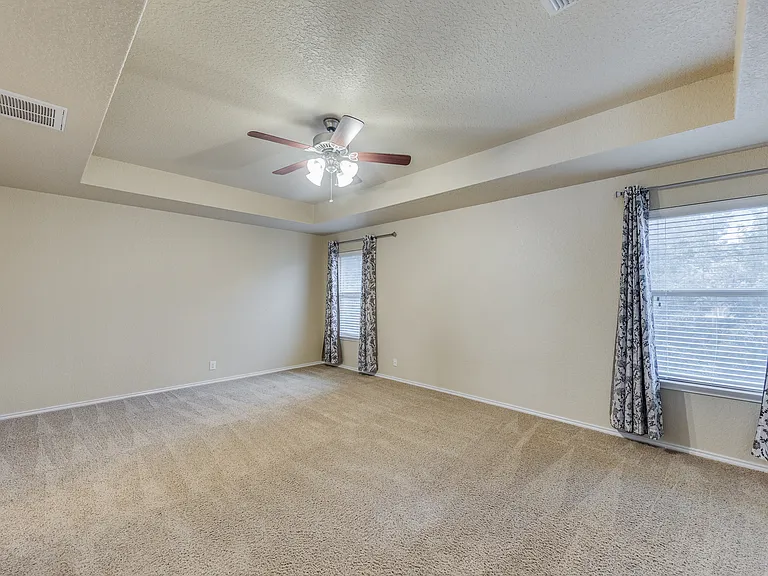 5723 White Oak Cv — Photo 21