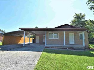 1820 S 15th St, Mount Vernon, IL 62864