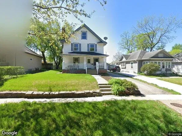 3114 School St, Des Moines, IA 50311