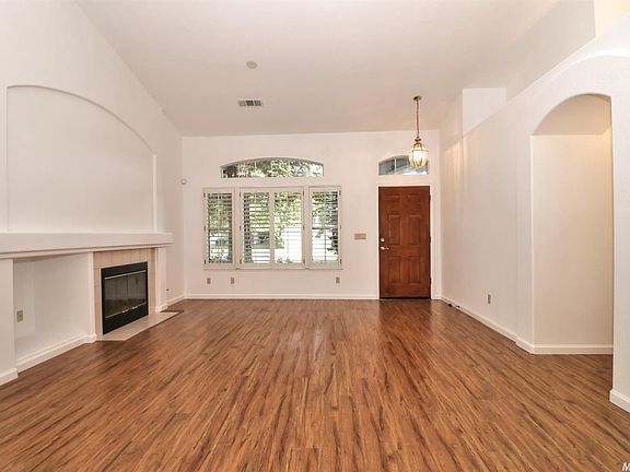 4th image of 8591 Culpepper Dr