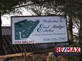 35408 E Ridge Cir, Prairie Du Chien, WI 53821