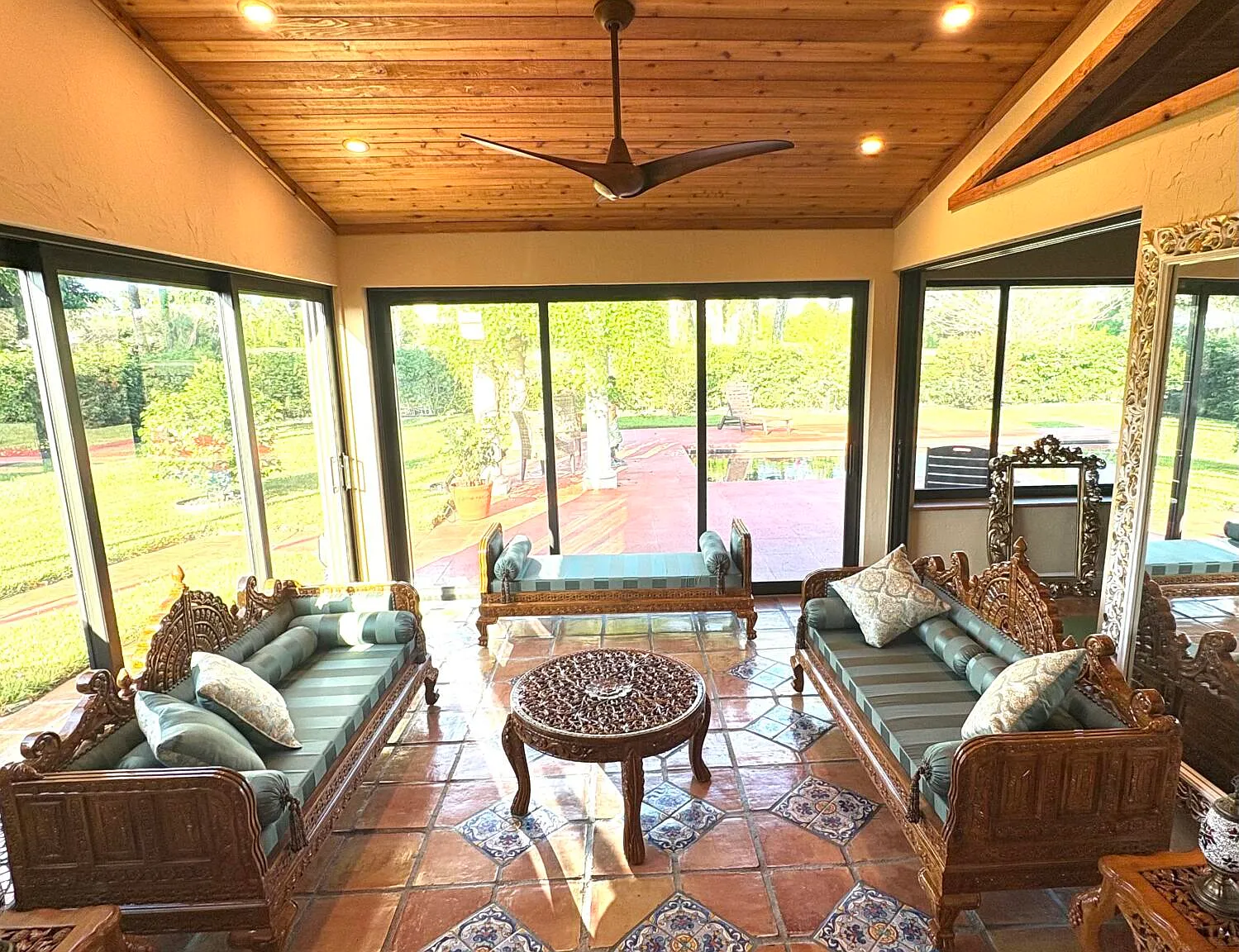 3 bed, 2.5 bath, 3296 sqft, $11,900 — Photo 3