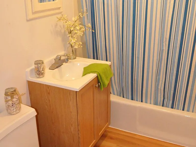218 Delaware Ave #2 — Photo 6