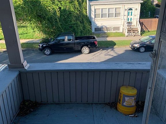 4th image of 448 Yates St #9253135