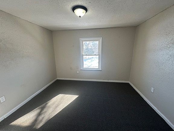 5th image of 1228 W Paterson St