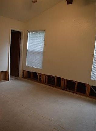 4th image of 1228 Conway Dr