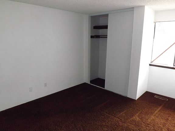 5th image of 4902 130th Pl NE