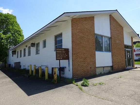 2nd image of 24 Emma St