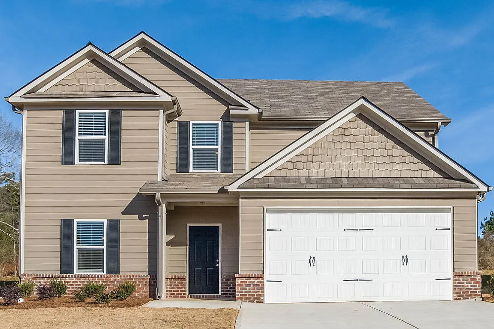 4 bed, 2.5 bath, 2038 sqft, $2,085 — Photo 1