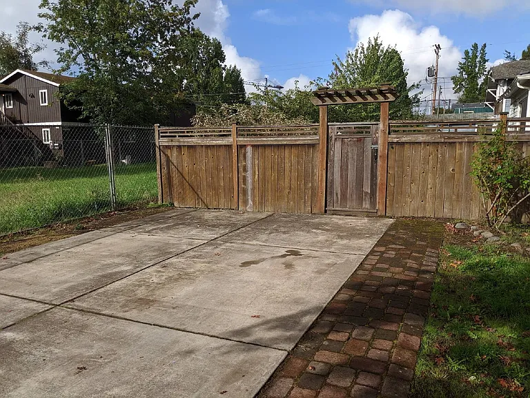 1510 Mill St — Photo 13