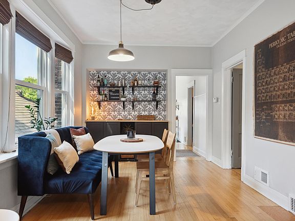 Dining Room (picture of furnished 2nd floor)
