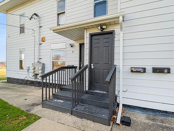 4th image of 75 Fountain St W APT 4