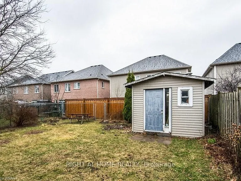 554 Halberstadt Cir — Photo 35
