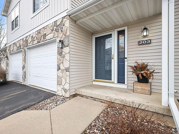 3rd image of 203 North Musket Ridge Drive