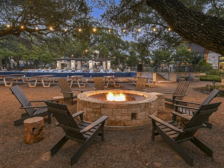 Park at Estancia — Photo 14