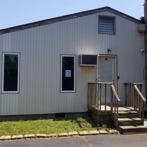 1342 Pine Dr, Bay Shore, NY, 11706